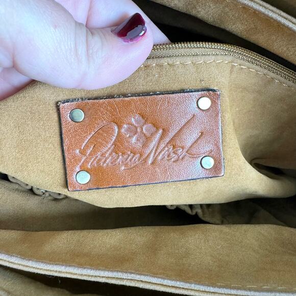 Patricia Nash VINTAGE Tooled leather tan Shoulder bag Purse & Scarf DAMAGED READ - Picture 11 of 16